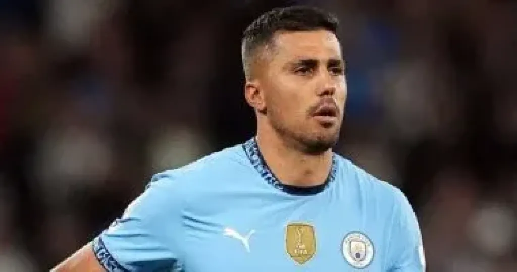 ريال مدريد يضع رودري على راداره بـ100 مليون يورو لتعويض كروس